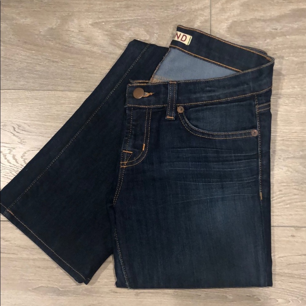 J Brand Low Rise Cigarette Jean Size 25